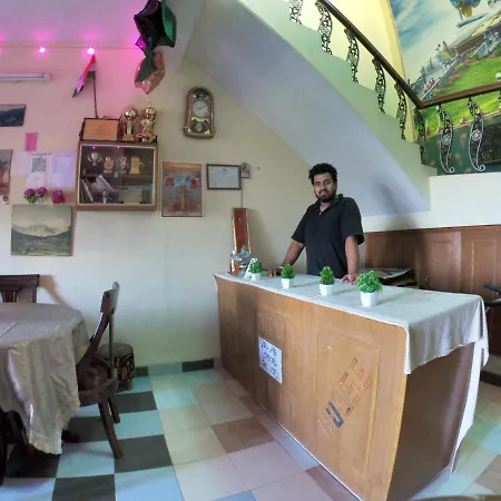 Ritu Raj Home Stay & Cafe Malther Exterior photo