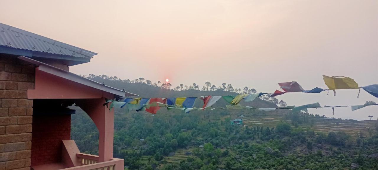 Homestay Ritu Raj & Cafe *