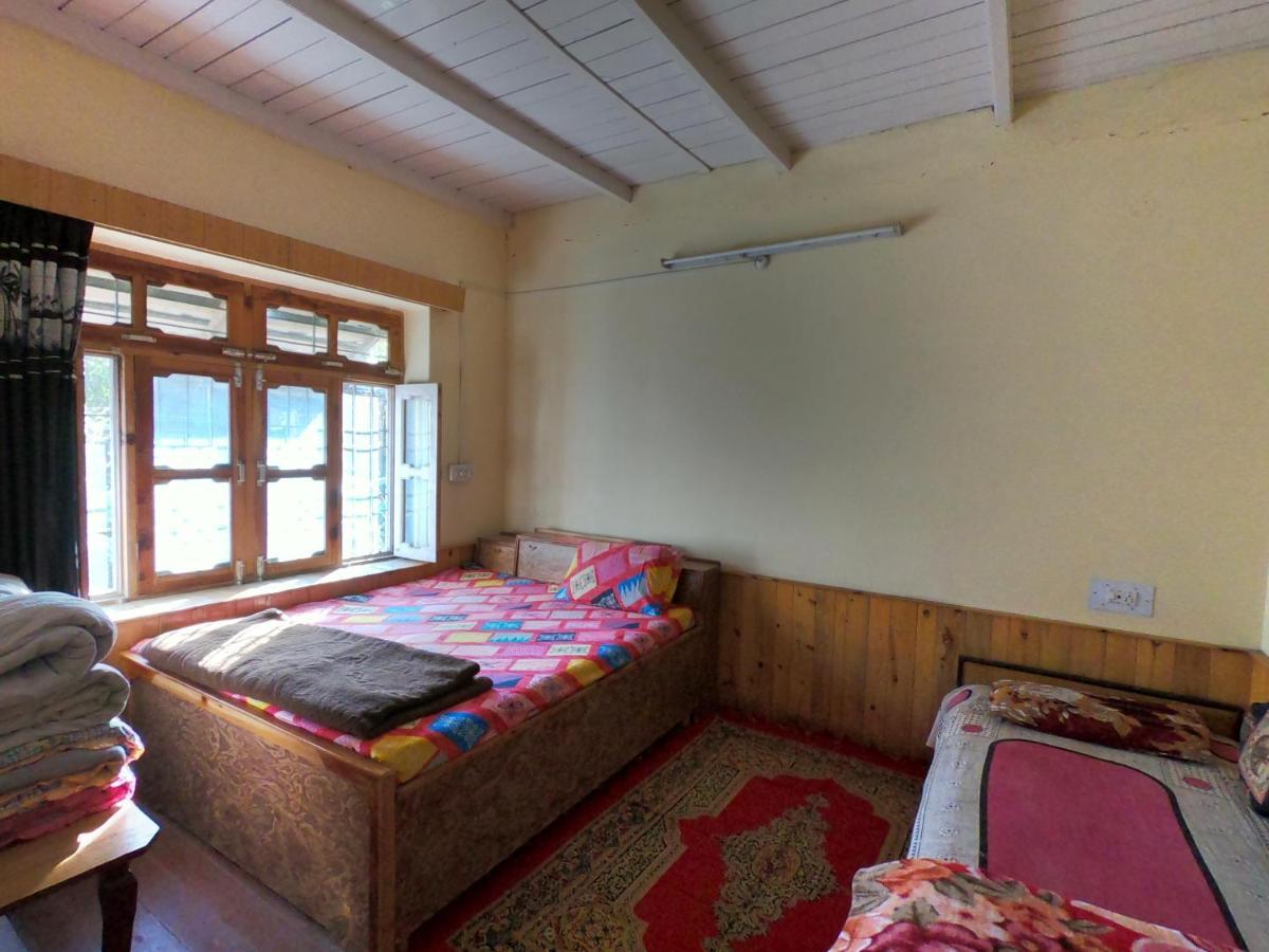 Ritu Raj & Cafe Homestay